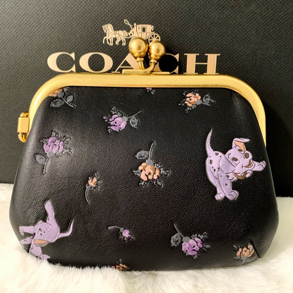 ❌SOLD🖤🐶Disney X Coach Kisslock Frame Pouch 🖤